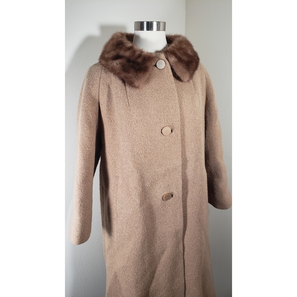 💥CLOSING SALE💥Vintage Union, Fur Collared Coat - Picture 3 of 8